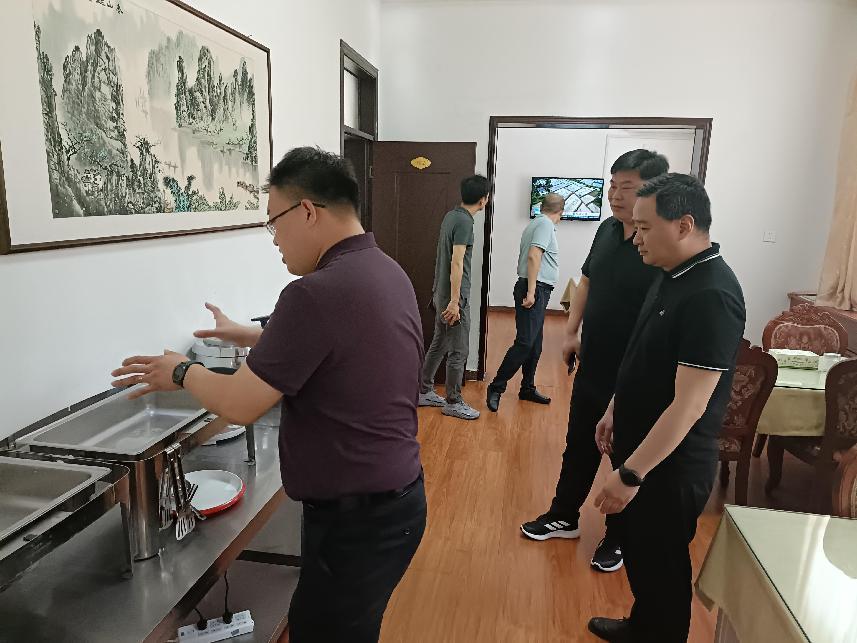 对标学习 交流提升2.jpg