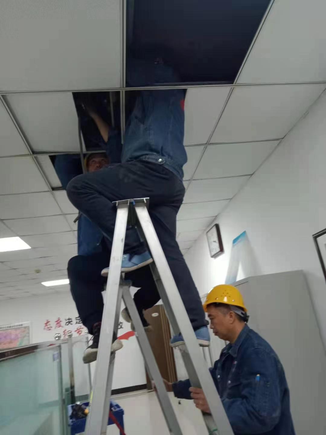97efcaab2e4b8e182bf7d6f09879bd4.jpg